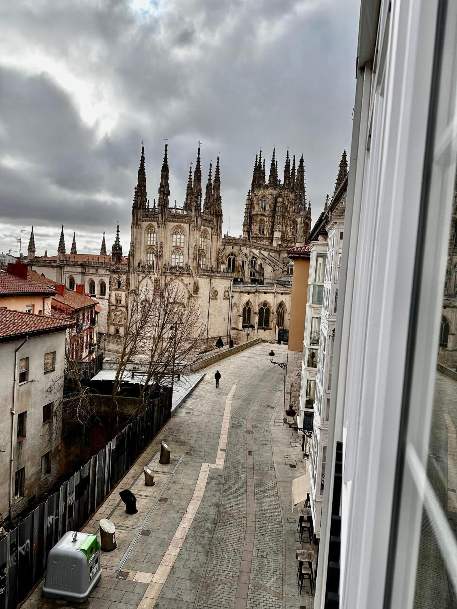 Atuaire Home Vista Catedral De Burgo מראה חיצוני תמונה